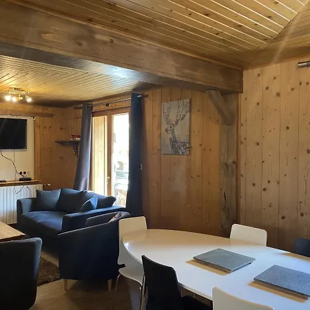 Arthur - Snow And Trek - Centre Apartmán *